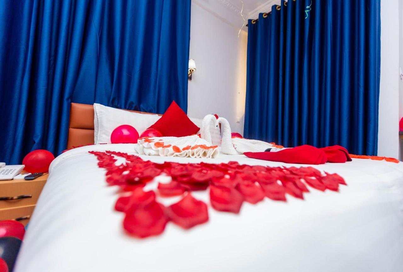 Sky Plus Hotel & Resort Ho エクステリア 写真