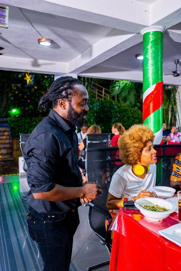 Sky Plus Hotel & Resort Ho エクステリア 写真
