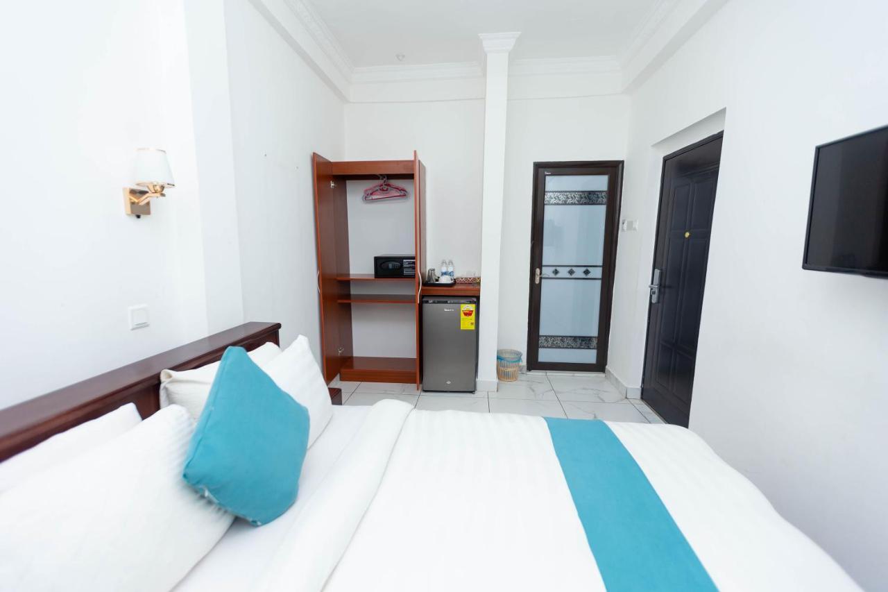 Sky Plus Hotel & Resort Ho エクステリア 写真